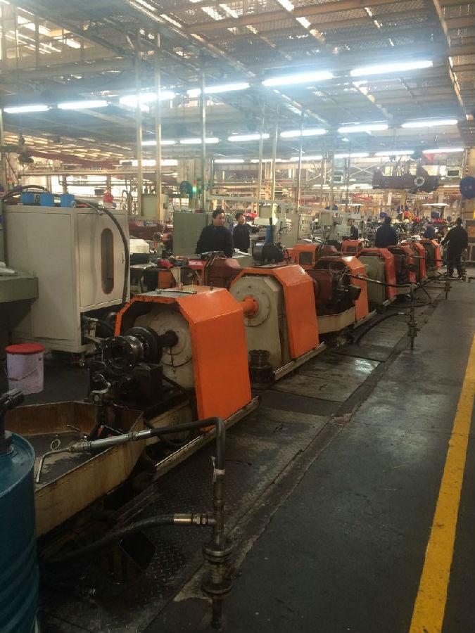 第一拖拉機(jī)現(xiàn)場(chǎng)4.jpg 中國(guó)第一拖拉機(jī)有限公司使用現(xiàn)場(chǎng)片圖片